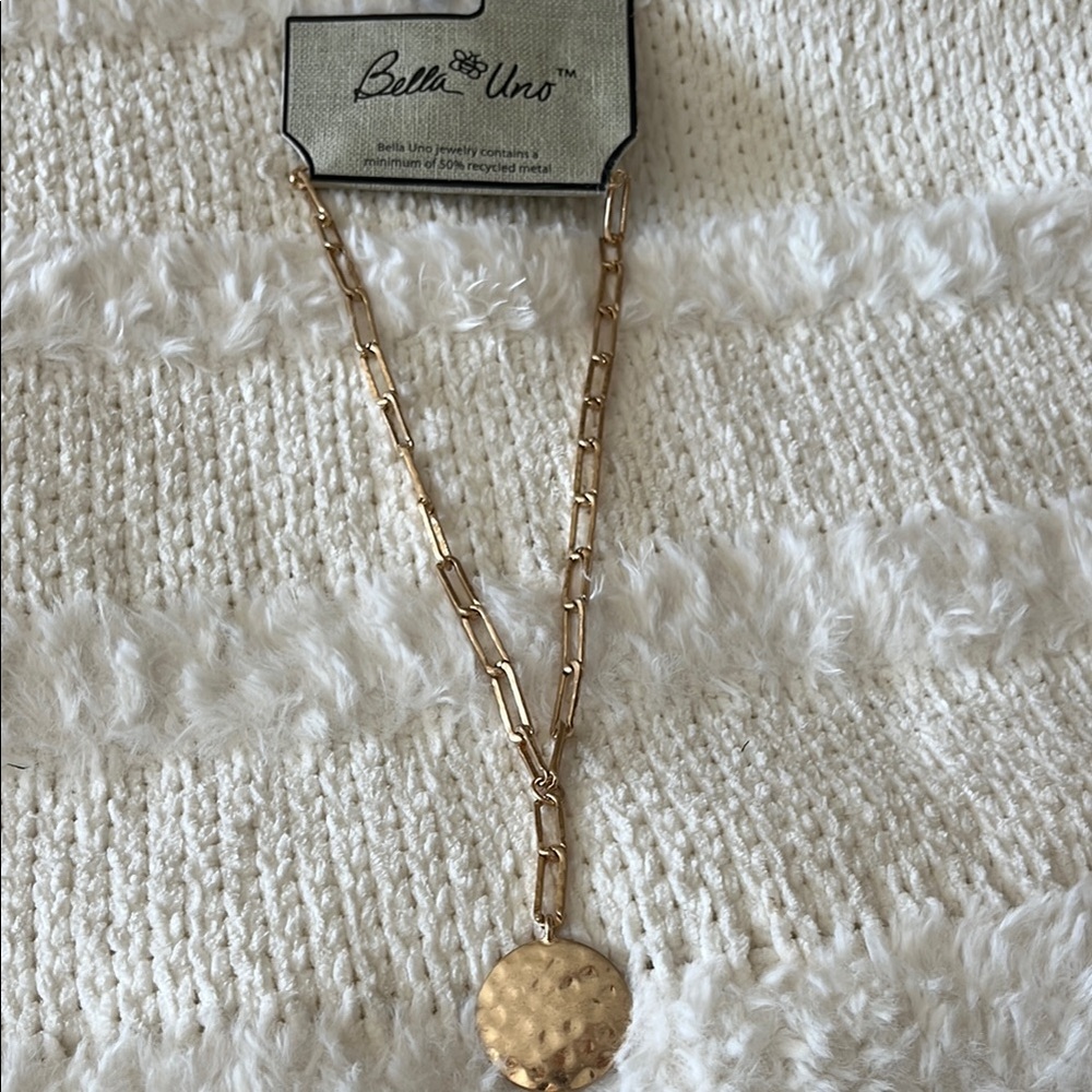 Bella Uno paperclip chain necklace